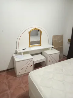 3/4 bed with head board and dresser R2500.00