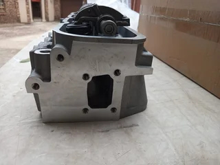 4Y CYLINDER HEAD (NEW-COMPLETE) R1999.00