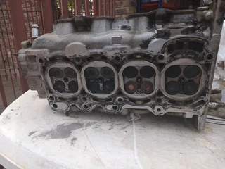 TOYOTA K3 CYLINDER HEAD R950.00