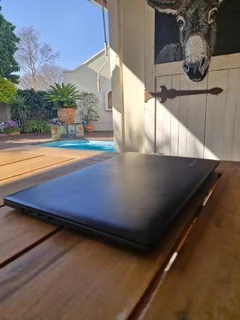 WOW DEAL less 50%  - i5 Laptop and Windows 10 - pre loved great xmas gift opportunity