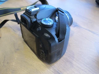 Nikon D3400 DSLR 18-55mm Lens SPOTLESS Shutter count 1088 &#43; 64GB SD and Bag