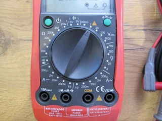 UNI-T UT90A Digital Multimeter