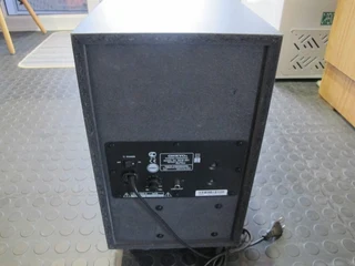 Onkyo SKW-501 Home 105Watt Active Subwoofer Excellent Condition