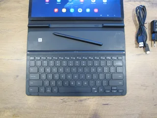 Samsung Galaxy Tab S7 FE 5G 12.4" 128GB Tablet incl. stylus and Samsung Keyboard