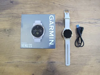 Garmin Venu 2S, Smaller-Sized GPS Smartwatch – LIKE NEW in Box