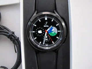 Samsung Galaxy Watch 4 Classic 46mm Bluetooth (Like New) with box - LIKE NEW