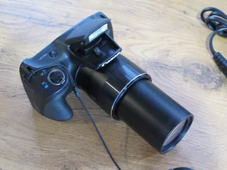 Canon SX430 45x Ultra Zoom Digital Camera 16GB SD Card &#43; Bag