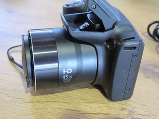 Canon SX430 45x Ultra Zoom Digital Camera 16GB SD Card &#43; Bag