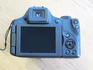 Canon Powershot SX60- 65x Optical ZOOM Bridge Camera in Excl Condition