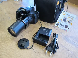 Canon Powershot SX60- 65x Optical ZOOM Bridge Camera in Excl Condition