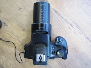 Canon Powershot SX60- 65x Optical ZOOM Bridge Camera in Excl Condition