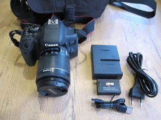 Canon 750D DSLR – 24MP with 18-55mm STM lens – LIKE NEW