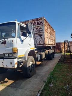 A Hook Lift Truck You Can Use, Is Up For Sale.