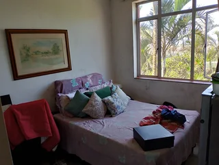 We have a gorgeous large room to rent about 150 m from Bluff Road, Spar