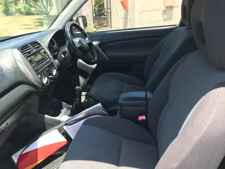 2005 Toyota RAV-4 1.8i 3Door