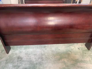 Solid wood Sleigh bed