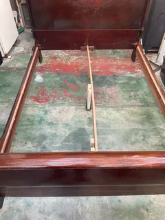 Solid wood Sleigh bed