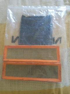 NP200 Owners manual , Air filters