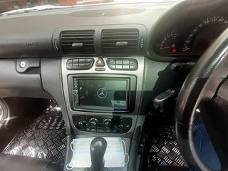 7 INCH UNIVERSAL MEDIA PLAYER WITH CARPLAY/ BLUETOOTH