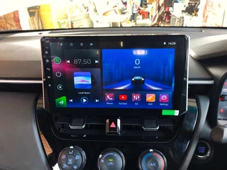 TOYOTA COROLLA / AURIS (CURRENT SHAPE) 10 INCH ANDROID TOUCHSCREEN MEDIA UNIT WITH CARPLAY