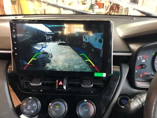 TOYOTA COROLLA / AURIS (CURRENT SHAPE) 10 INCH ANDROID TOUCHSCREEN MEDIA UNIT WITH CARPLAY