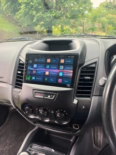 FORD RANGER T6 ANDROID 64GB TOUCHSCREEN MEDIA PLAYER WITH CARPLAY