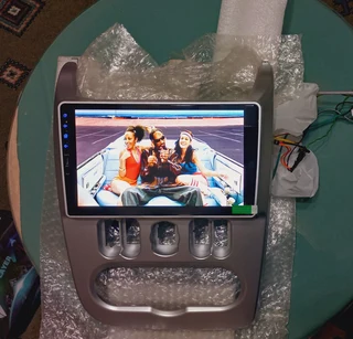 NISSAN NP200 9 INCH TOUCHSCREEN MEDIA UNIT