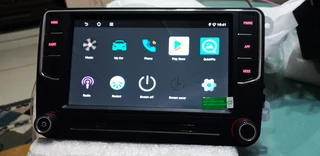 VW 7 INCH ANDROID TOUCHSCREEN MEDIA PLAYER WITH APPLE CARPLAY / ANDROID AUTO