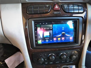 MERCEDES BENZ C-CLASS PRE-FACELIFT (W203) 7 INCH ANDROID MEDIA/NAVIGATION/BLUETOOTH UNIT