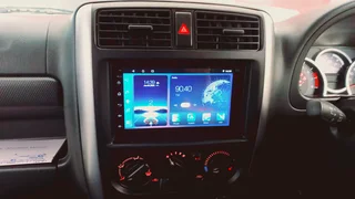 ANDROID 7 INCH DOUBLE DIN TOUCHSCREEN MEDIA PLAYER WITH GPS/ BLUETOOTH