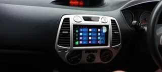 HYUNDAI I20 (2009 - 2012) 7 INCH TOUCHSCREEN MEDIA PLAYER WITH CARPLAY/ ANDROID AUTO/ GPS