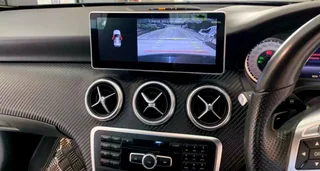 MERCEDES BENZ APPLE CARPLAY / ANDROID AUTO WITH CAMERA INTEGRATION ONTO FACTORY SCREEN