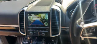 PORSCHE APPLE CARPLAY / ANDROID AUTO INTEGRATION ONTO FACTORY SCREEN