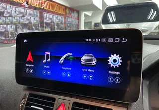 Mercedes Benz W204 C-class 10 Inch Android Media Touchscreen (2008 - 2011)