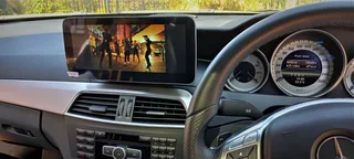 MERCEDES BENZ FACELIFT W204 C-CLASS 10 INCH ANDROID MEDIA TOUCHSCREEN (2011-2015)