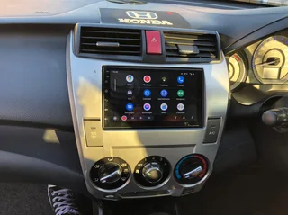 UNIVERSAL ANDROID 2 DIN BLUETOOTH MEDIA UNIT