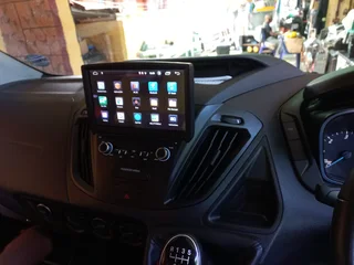 FORD TOURNEO / TRANSIT 8 INCH ANDROID MEDIA/ NAVIGATION UNIT