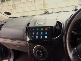 ISUZU 9 INCH TOUCHSCREEN MEDIA PLAYER