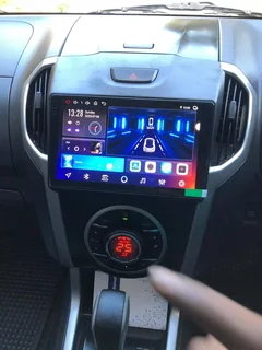 Isuzu 9 Inch Touchscreen Media Player