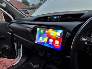 TOYOTA HILUX GD6 10 INCH ANDROID TOUCHSCREEN MEDIA UNIT (2016-2024)