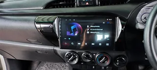 TOYOTA HILUX GD6 10 INCH ANDROID TOUCHSCREEN MEDIA UNIT (2016-2024)