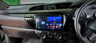 TOYOTA HILUX GD6 10 INCH ANDROID TOUCHSCREEN MEDIA UNIT (2016-2024)