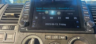 UNIVERSAL VERTICAL 9.7 INCH ANDROID TOUCHSCREEN MEDIA PLAYER WITH  CARPLAY