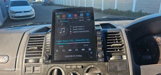 UNIVERSAL VERTICAL 9.7 INCH ANDROID TOUCHSCREEN MEDIA PLAYER WITH  CARPLAY