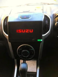 ISUZU 9 INCH TOUCHSCREEN MEDIA PLAYER