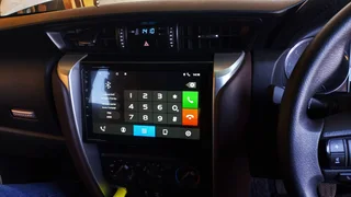 TOYOTA FORTUNER GD6 9 INCH TOUCHSCREEN MEDIA UNIT (2016-2024)