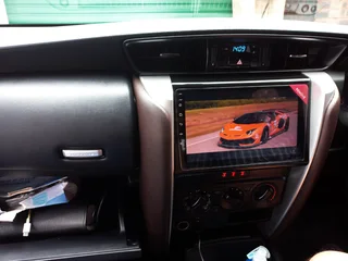 TOYOTA FORTUNER GD6 9 INCH TOUCHSCREEN MEDIA UNIT (2016-2024)