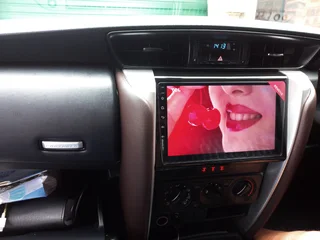 TOYOTA FORTUNER GD6 9 INCH TOUCHSCREEN MEDIA UNIT (2016-2024)