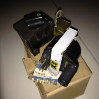 Opelkadett 1991 T Car Gse Ignition Coil Pack New Never Used Been In Box For Years.