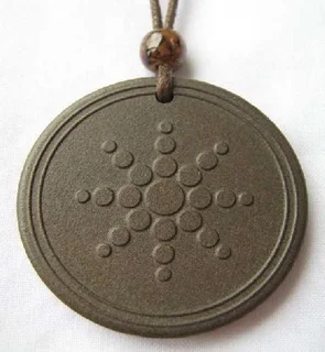 Quantum Scalar Energy Pendant